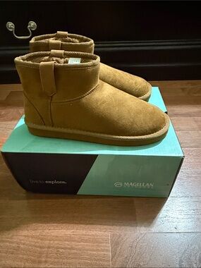 Magellan Outdoors Women’s ' Tan Suede Winter Boots